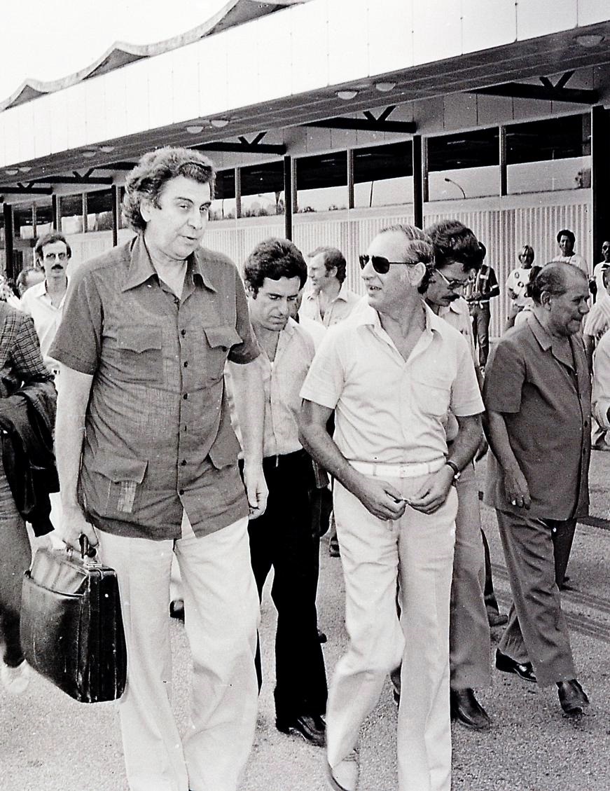 16_mikis_theodorakis_ionio