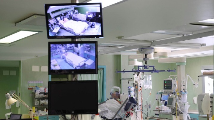 w25-84317ITALYHOSPITAL007