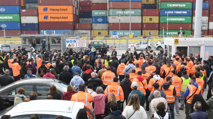 cosco-kinhtopoiisi-13