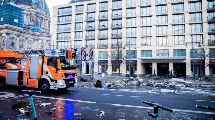 germany-aquarium-burst_0