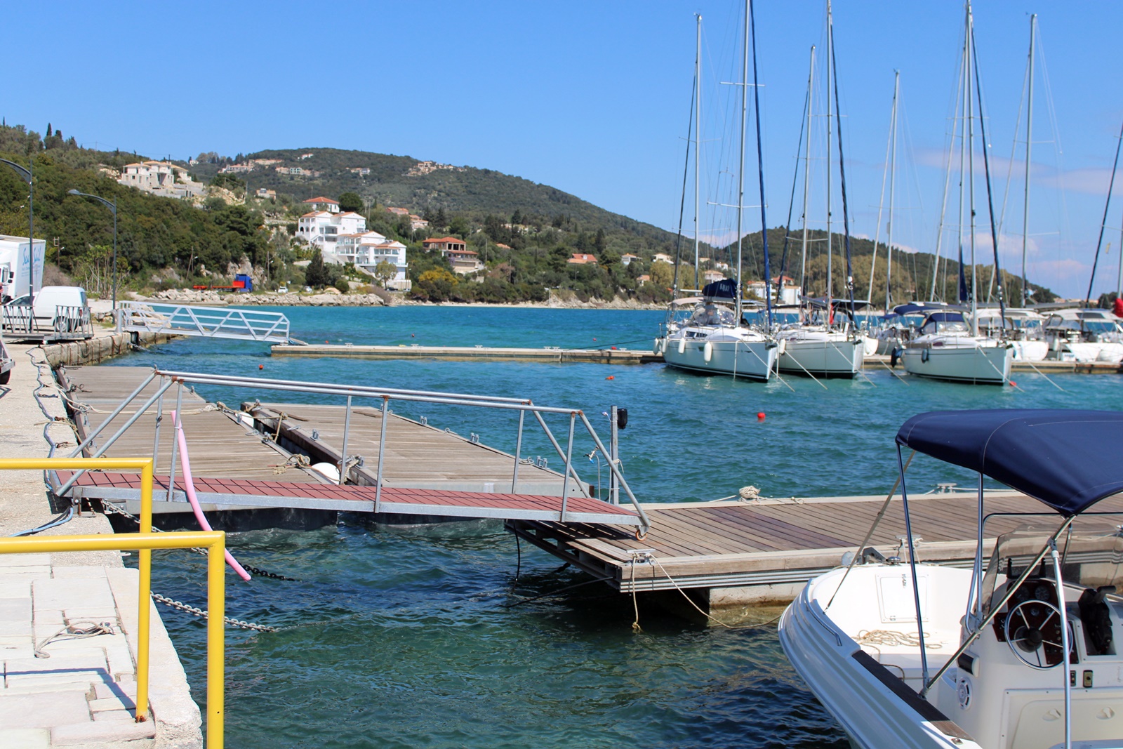 4_ploti_esedra_nikiana