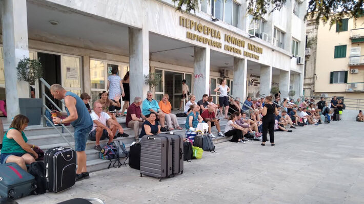 kerkyra_toyristes_05