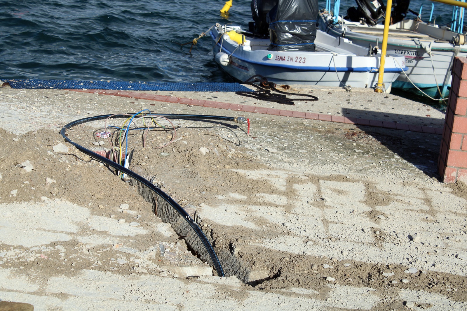 4_limani_nikianas_exedres