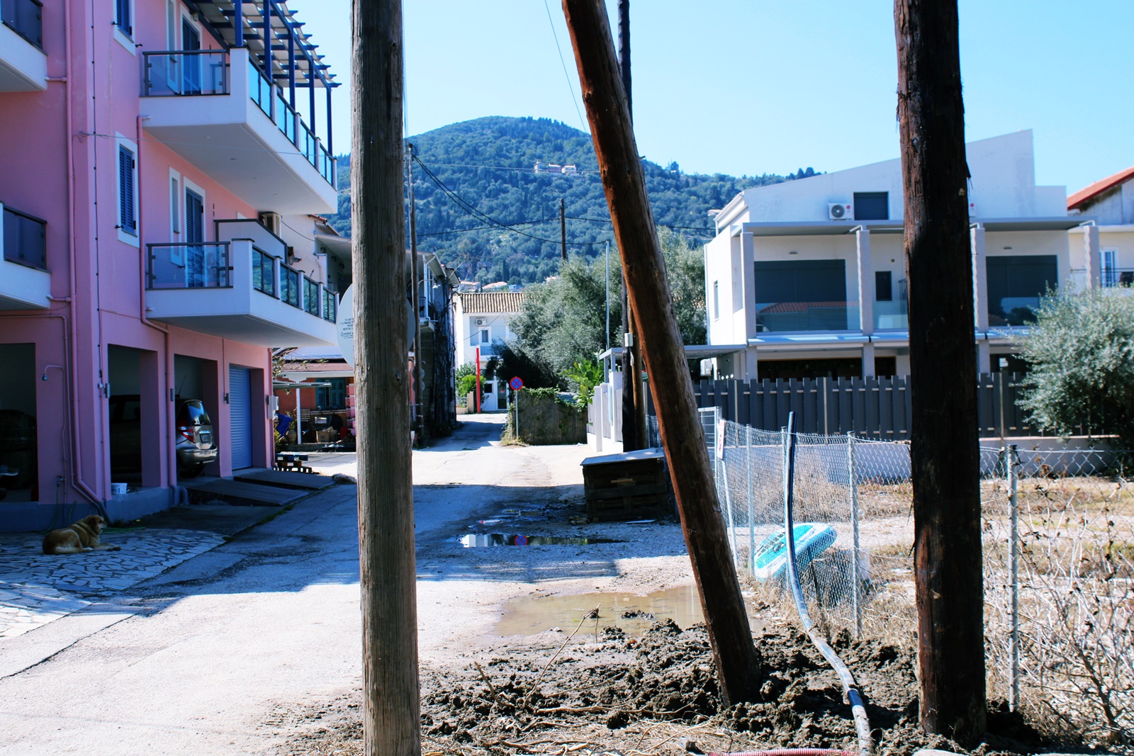 2_stylos_DEH_nikiana