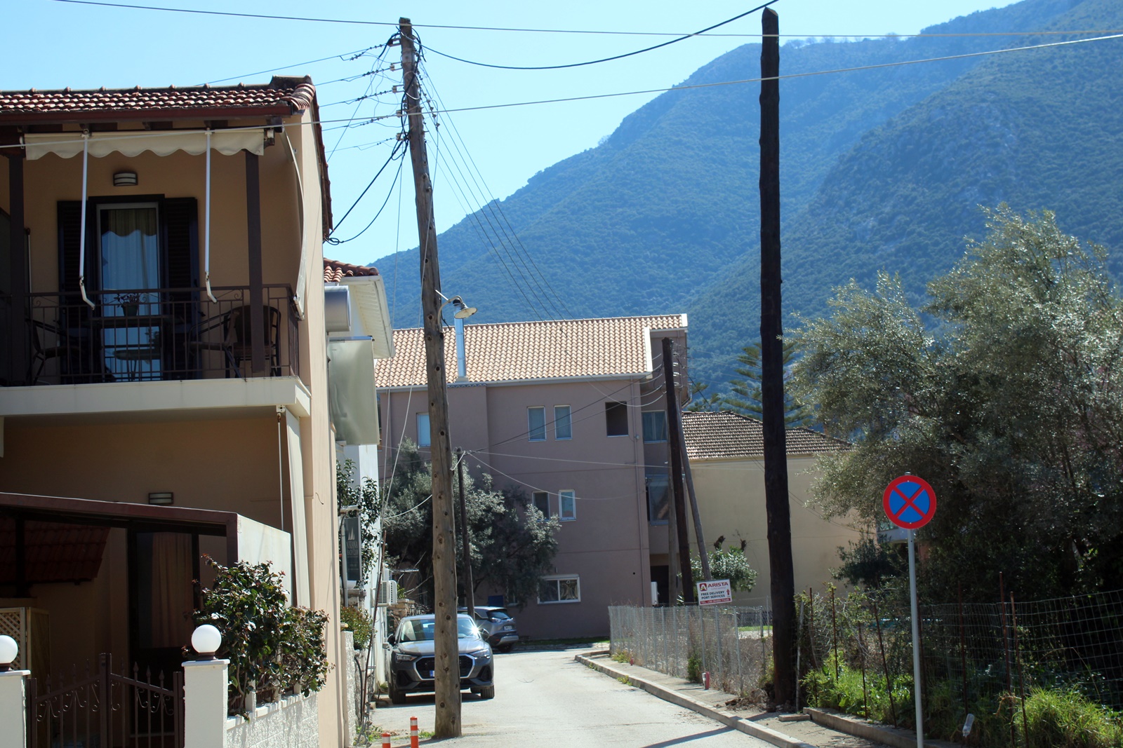 6_stylos_DEH_nikiana