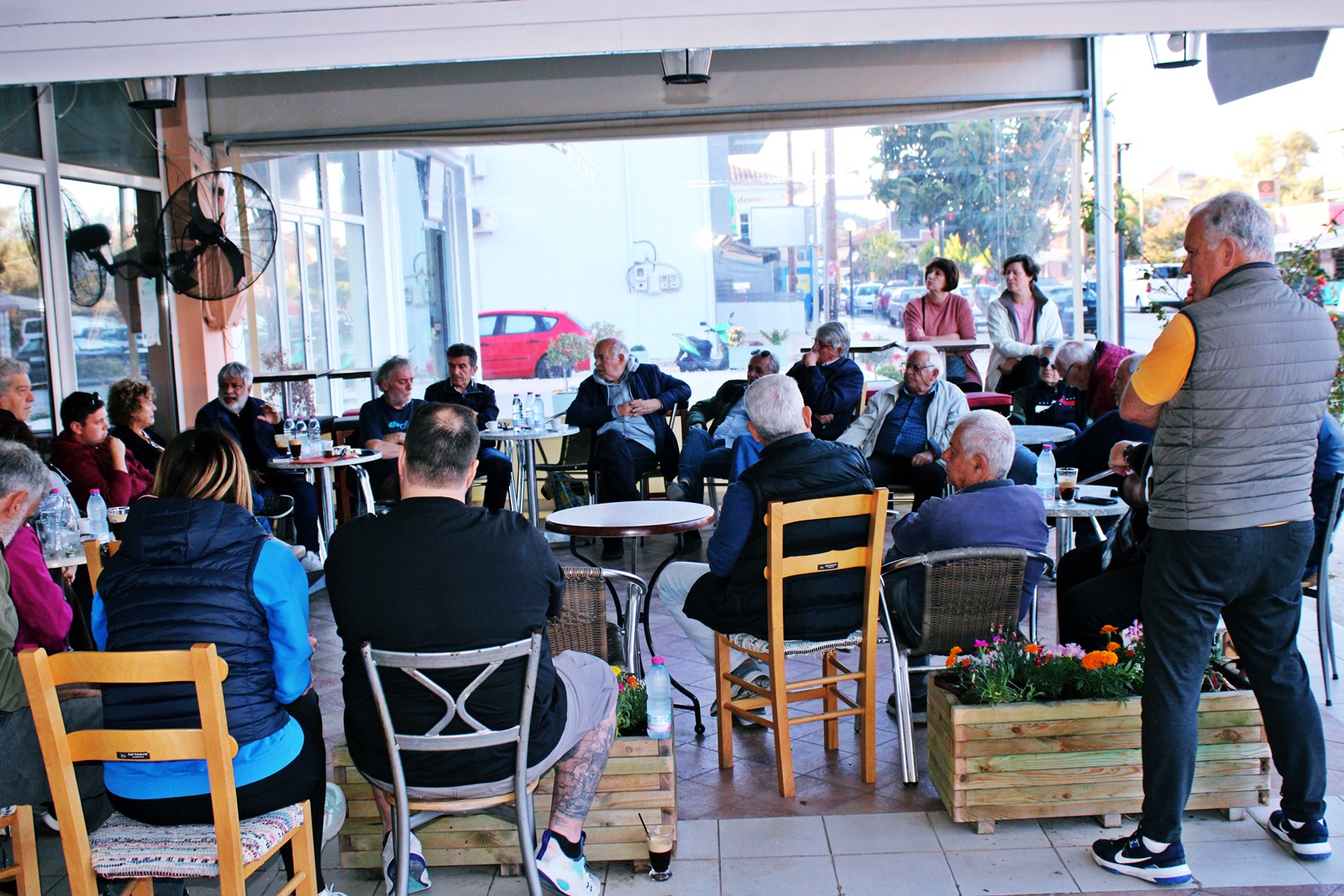 1_apoxetefsi_nikiana