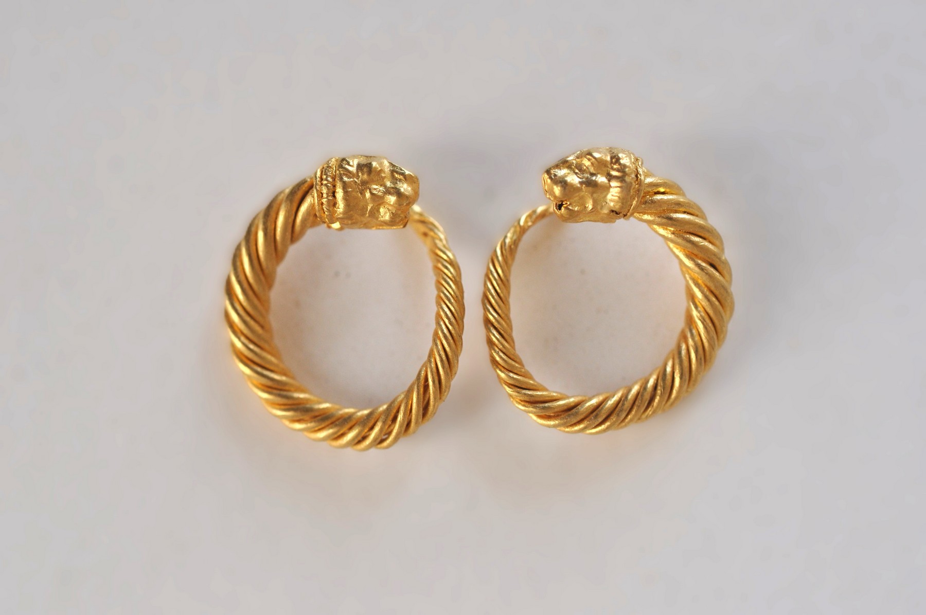 Ζεύγος χρυσών ενωτίων