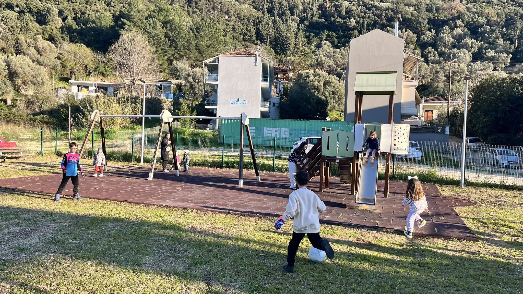 2_paidiki_xara_vasiliki