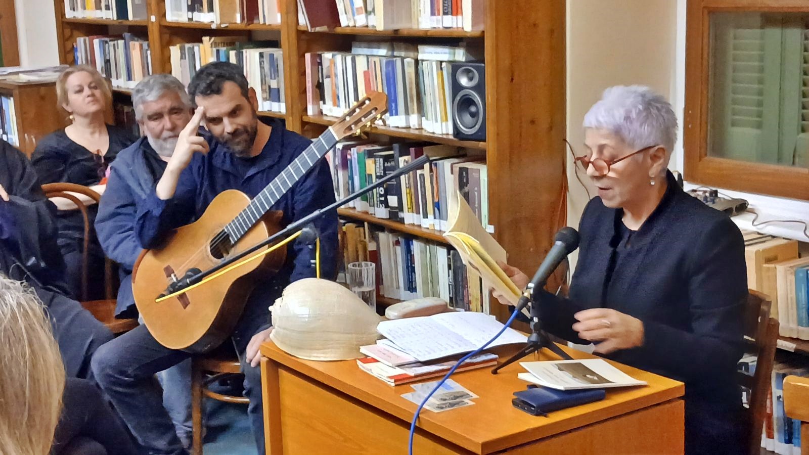 04_noni_stamatelou_vivliothiki