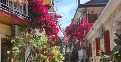 2_Lefkada_mana_mou_M_Kourtis