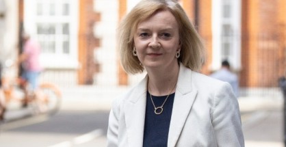 w20-153827w18145831LizTruss