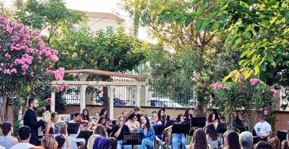 12_synolo_valkanikis_mousikis