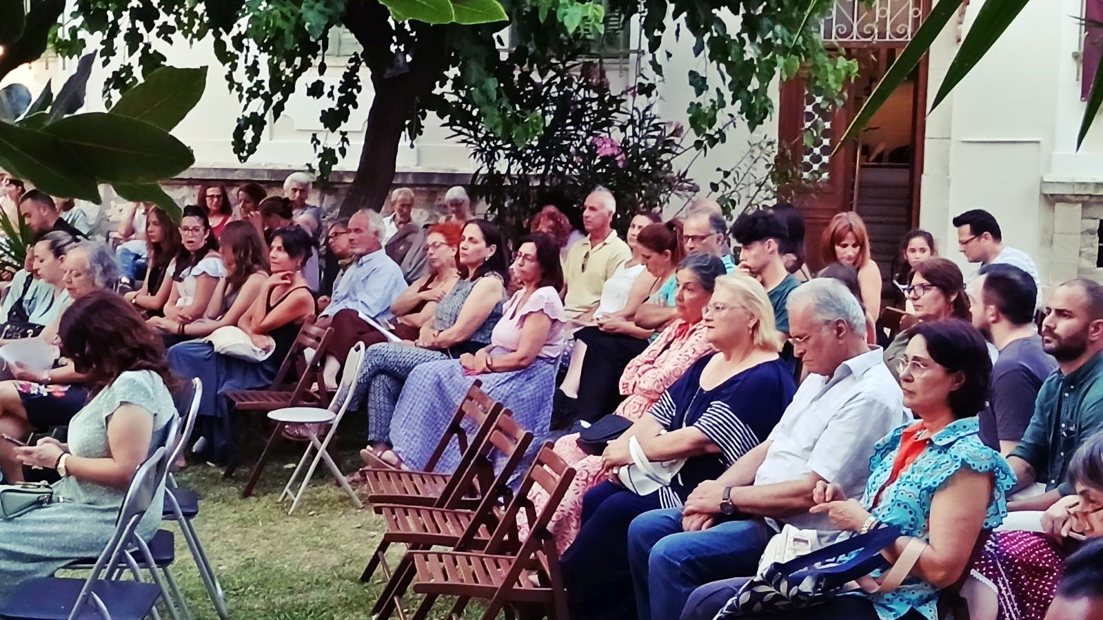 20_synolo_valkanikis_mousikis