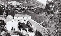 01_kokkini_ekklisia 2