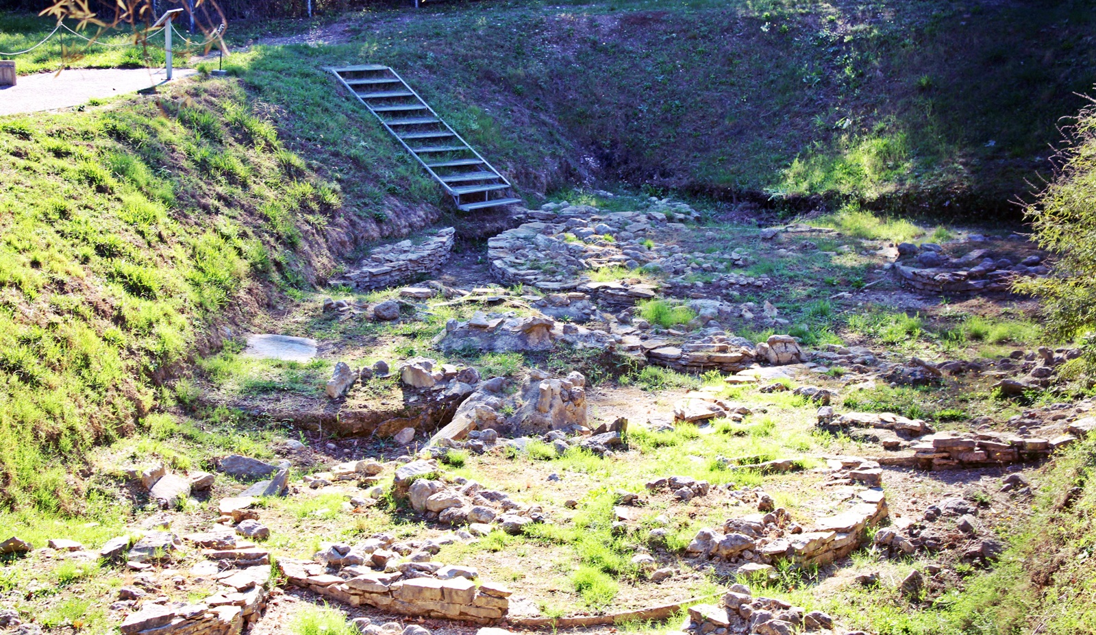 7_tymvoi_steno_nydriou