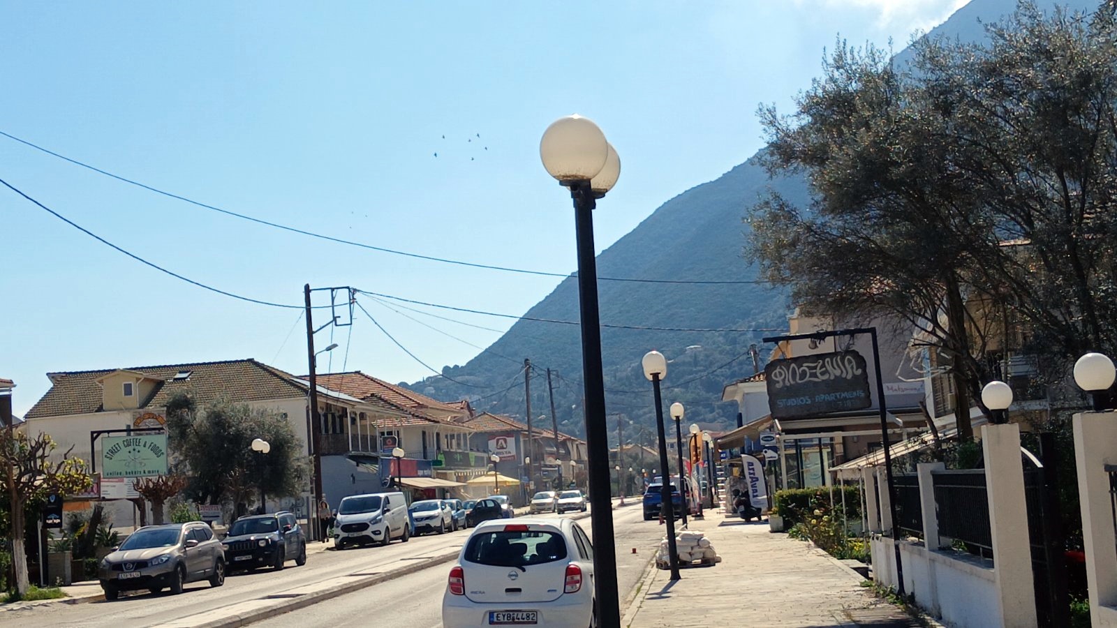 2_dimotikos_olektrofotismos_nikiana