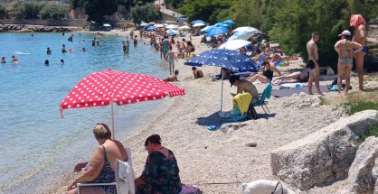 1_paralia_limni