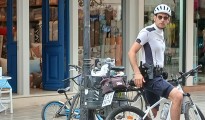 3_ποδηλατες_αστυνομικοι
