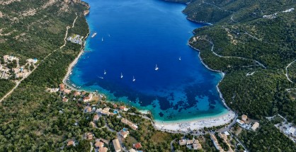 mikros_gialos_porou