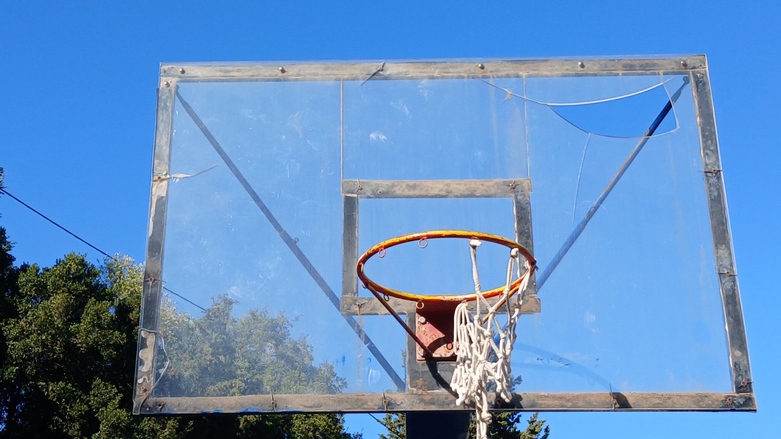 1_gipedo_basket_nikiana