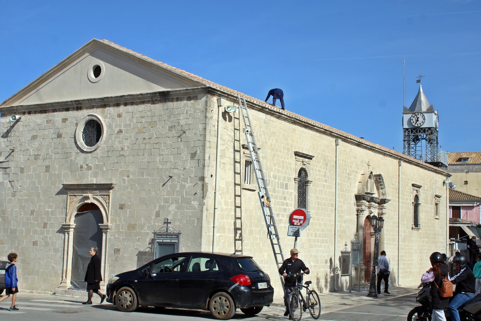 5_agios_minas